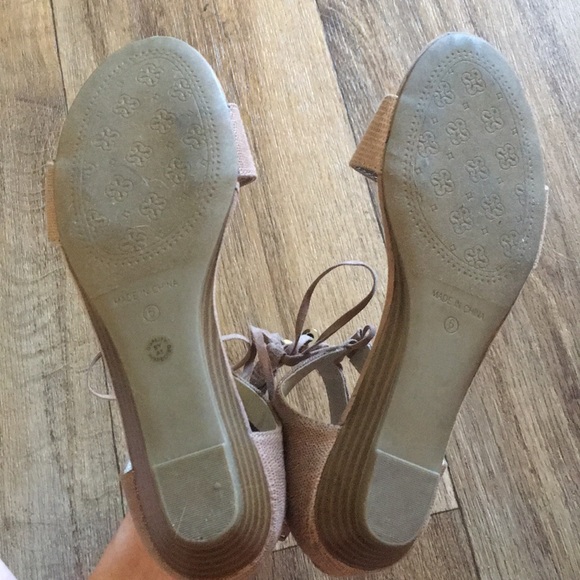 Sandals - Picture 5 of 6